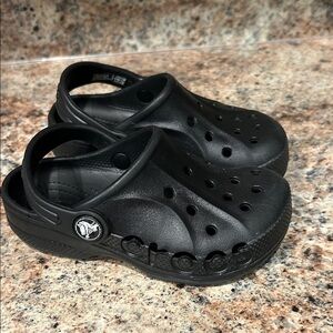 CROCS Iconic C9 Black Slip on Sandals ~Great Condition